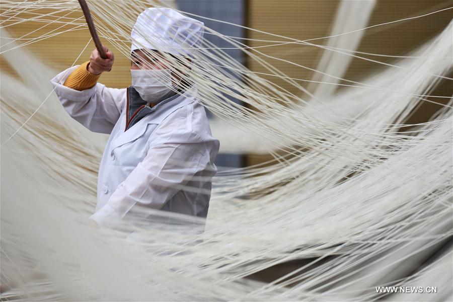 CHINA-GUIZHOU-SUIYANG-RURAL ECONOMY-NOODLE-MAKING (CN)