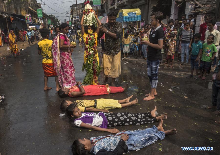 INDIA-KOLKATA-HINDUISM-BHEL BHEL FESTIVAL