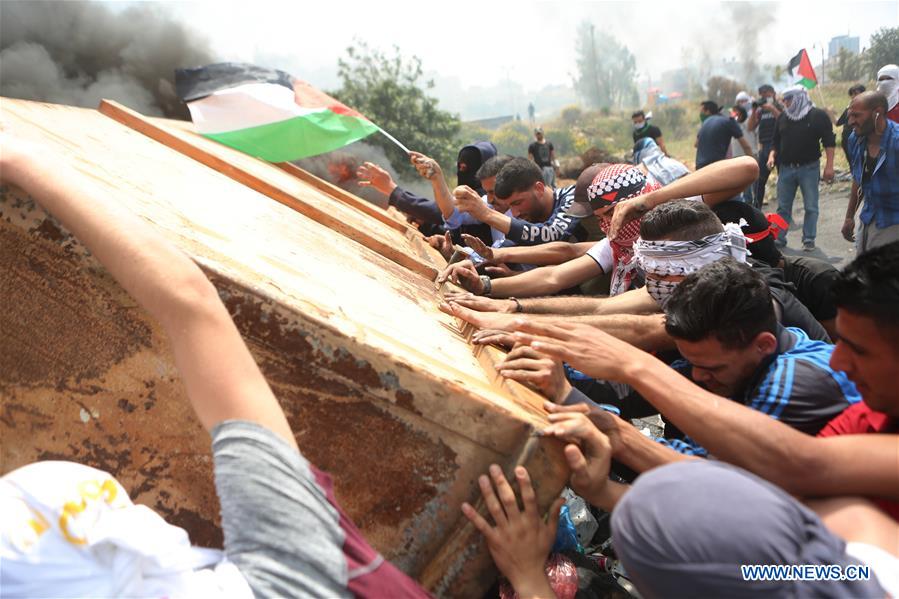 MIDEAST-RAMALLAH-NAKBA DAY-CLASHES