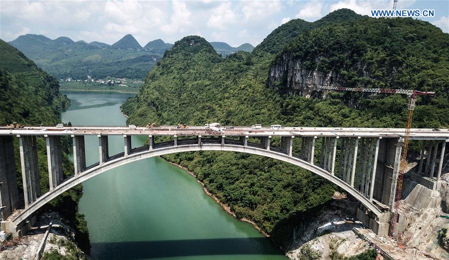 CHINA-GUIZHOU-ROAD TRAFFIC-BRIDGE-CONSTRUCTION (CN)