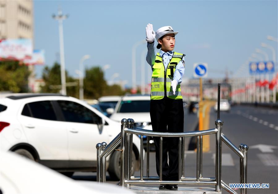 CHINA-NATIONAL DAY HOLIDAY-WORKERS (CN)