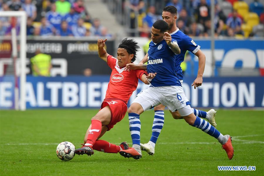 (SP)GERMANY-DUSSELDORF-SOCCER-BUNDESLIGA-FORTUNA DUESSELDORF VS SCHALKE 04