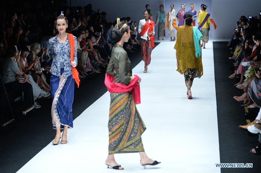 INDONESIA-JAKARTA-FASHION WEEK-OBIN