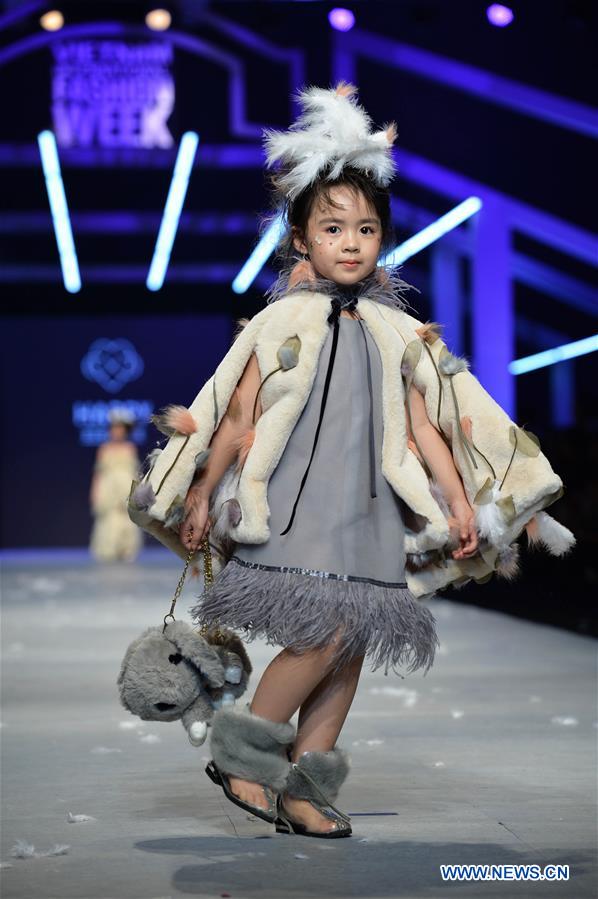 VIETNAM-HANOI-FASHION WEEK