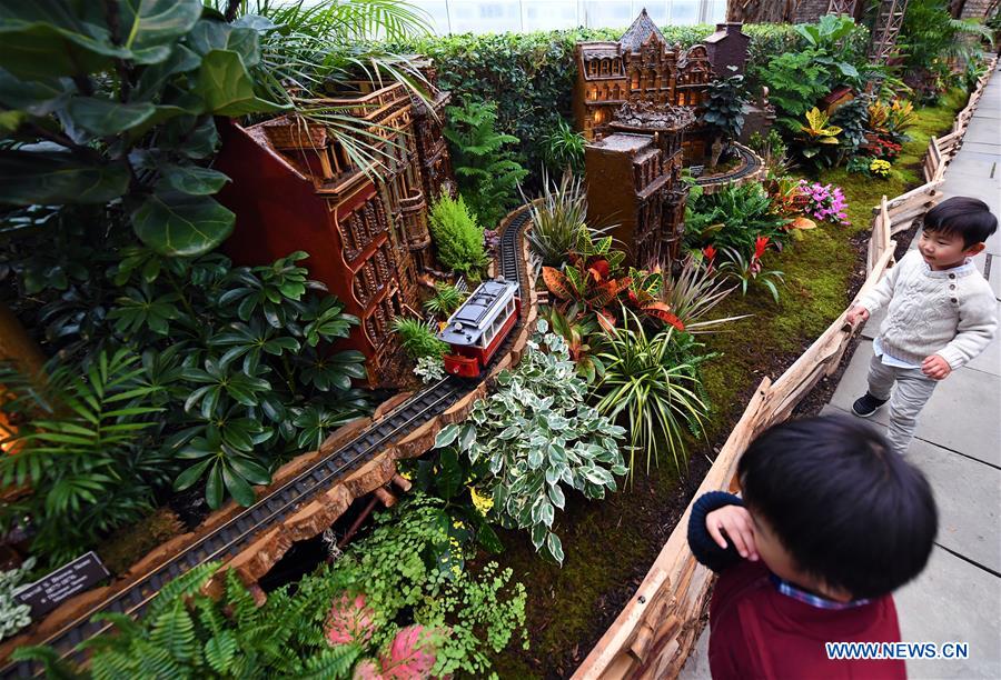 U.S.-NEW YORK-HOLIDAY TRAIN SHOW