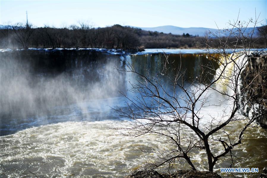 CHINA-HARBIN-WATERFALL (CN)