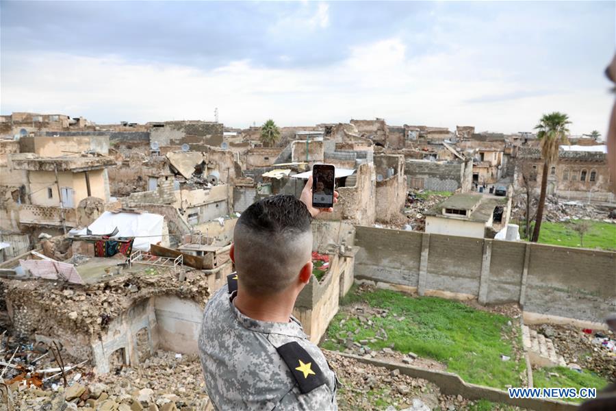 IRAQ-MOSUL-DEBRIS-REMOVAL