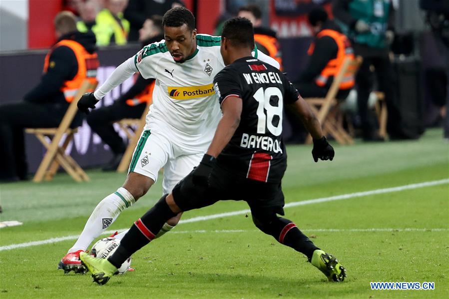 (SP) GERMANY-LEVERKUSEN-SOCCER-BUNDESLIGA-LEVERKUSEN VS MOENCHENGLADBACH