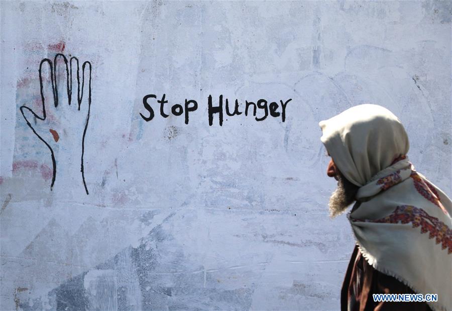 YEMEN-SANAA-GRAFFITI-ANTI-HUNGER