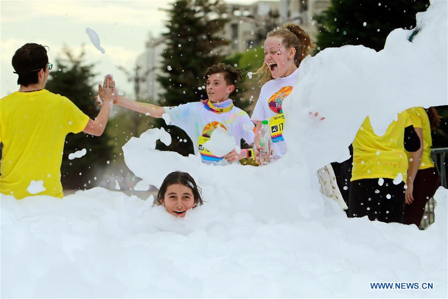 (SP)ROMANIA-BUCHAREST-COLOR RUN