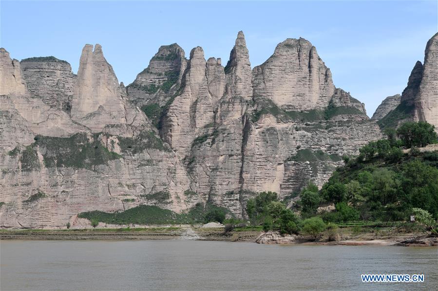 CHINA-GANSU-YONGJING-DANXIA LANDFORM (CN)