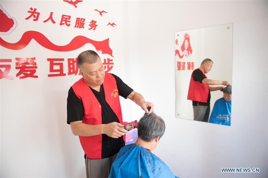 CHINA-ZHEJIANG-SHENGZHOU-VOLUNTEER SERVICE (CN)