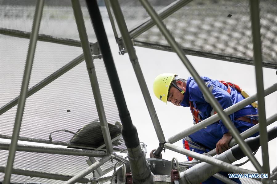 (SCI-TECH)CHINA-GUIZHOU-FAST TELESCOPE-MAINTENANCE (CN)