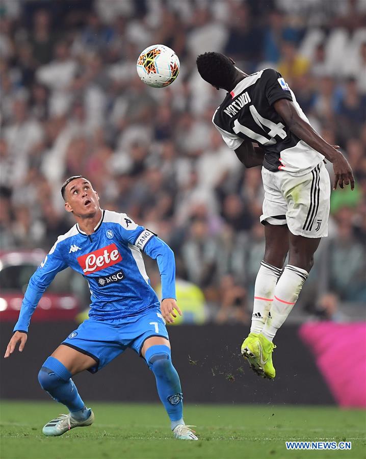 (SP)ITALY-TURIN-SOCCER-SERIE A-JUVENTUS-TROPHY CEREMONY