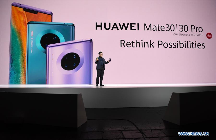 GERMANY-MUNICH-HUAWEI-SMARTPHONE-UNVEILING