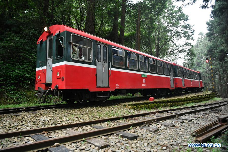 CHINA-ALI MOUNTAIN-TRAIN-TOURISM (CN)