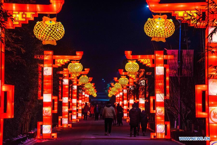 #CHINA-SPRING FESTIVAL-ILLUMINATION INSTALLATIONS (CN)